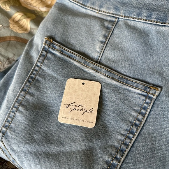 Free People stretch flare jeans - Picture 4 of 12